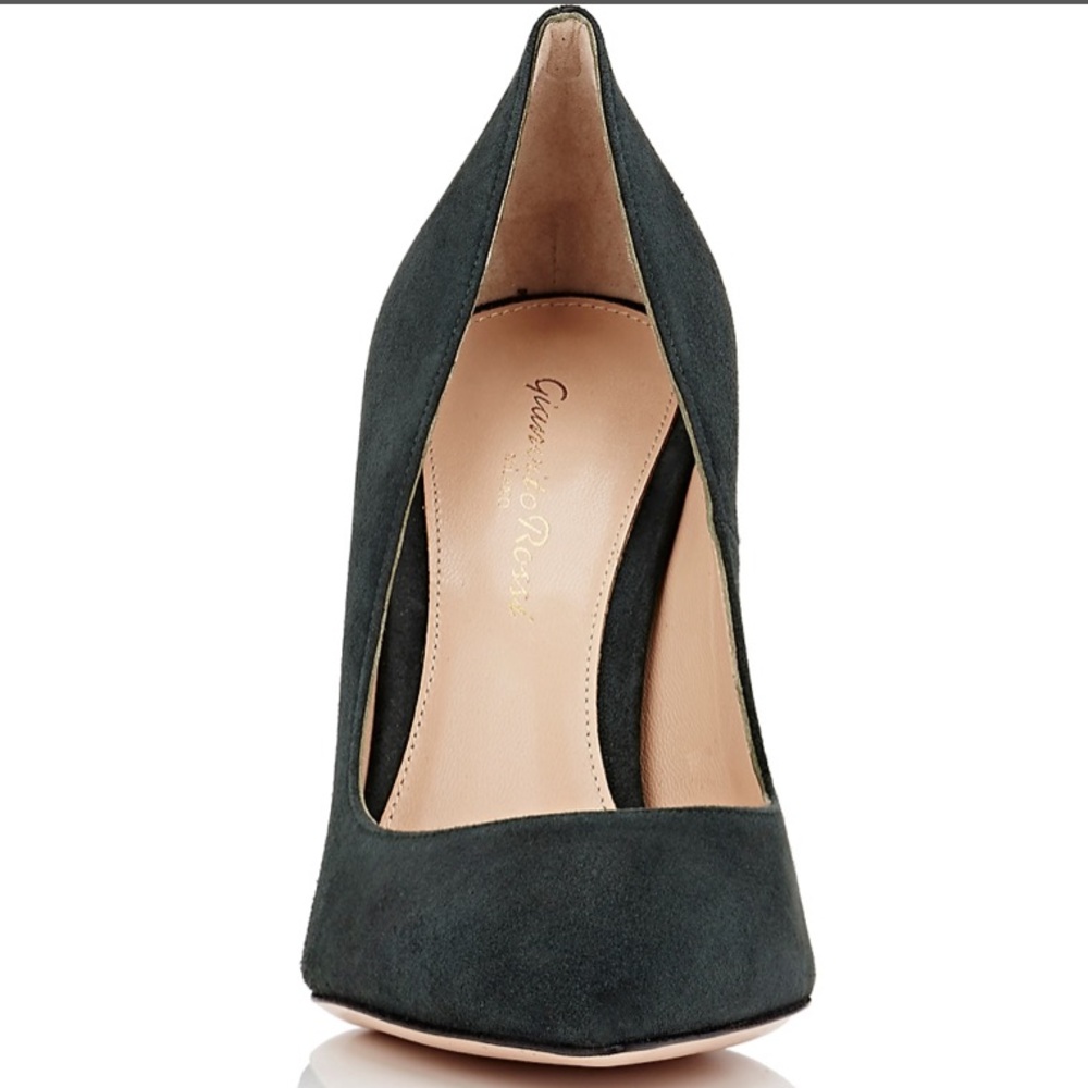 Gianvito Rossi Black Suede Pumps